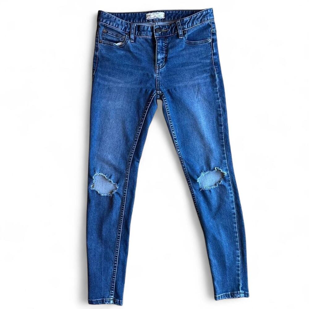 Free People skinny Distressed Jeans Size 26